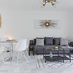 Διαμέρισμα Palm District 2 Min To The Beaches *