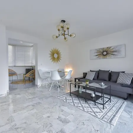 Lägenhet Palm District 2 Min To The Beaches